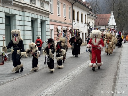 06-Kurenti iz Zamušanov v Kamniku (3)